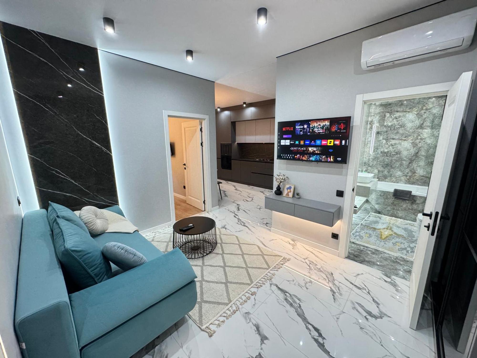 Two Bedroom Apartment In The Center, With Parking, Address Avram Iancu 32 Chisinau Luaran gambar