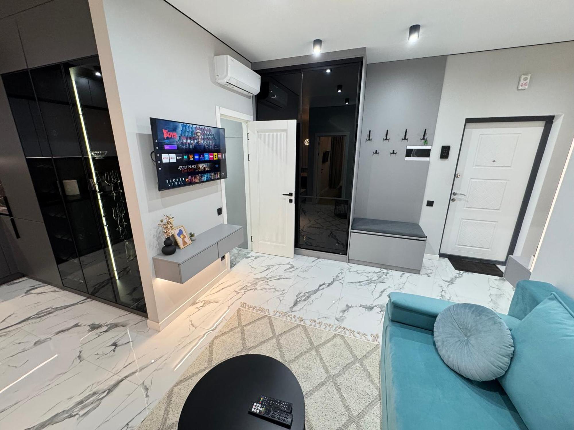 Two Bedroom Apartment In The Center, With Parking, Address Avram Iancu 32 Chisinau Luaran gambar