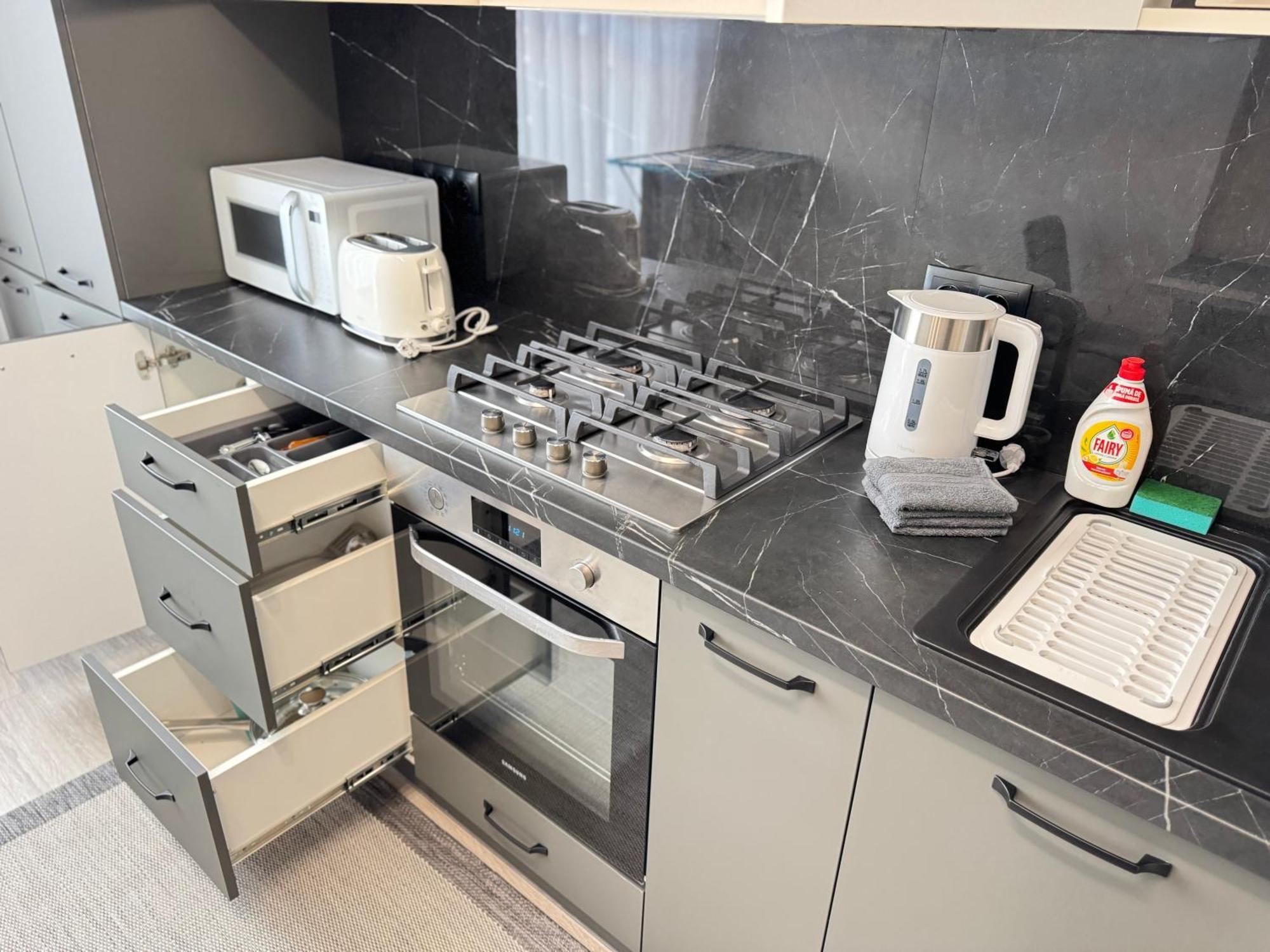 Two Bedroom Apartment In The Center, With Parking, Address Avram Iancu 32 Chisinau Luaran gambar