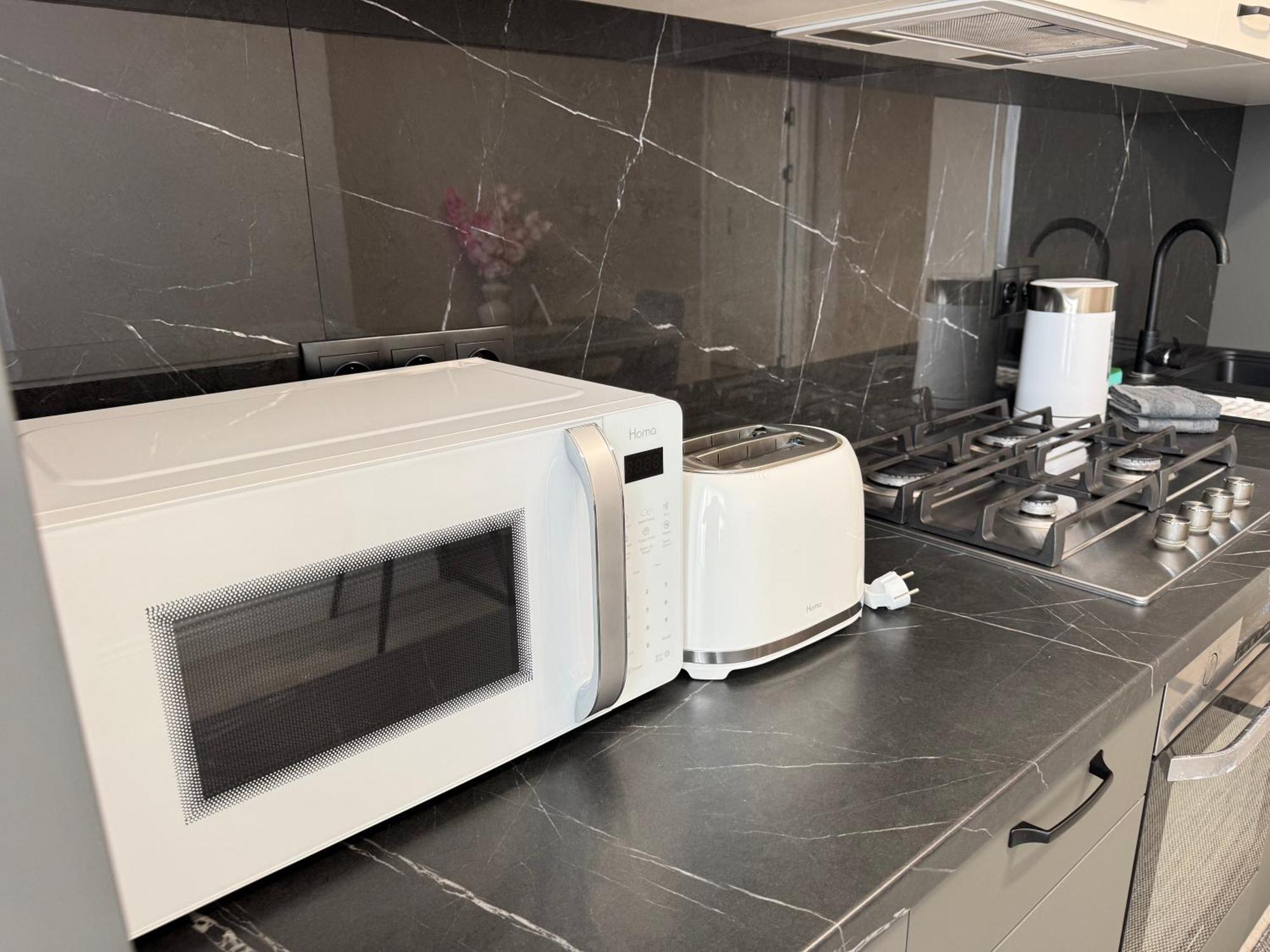 Two Bedroom Apartment In The Center, With Parking, Address Avram Iancu 32 Chisinau Luaran gambar